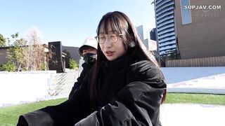 HMRK-043 【新シリーズ】【痙攣爆イキめがね女子】東●大学に通う高学歴インテリJD！知性の裏に潜むエロへの探求心が止まらない！スパンキング、イラマチオ…ご所望の刺激