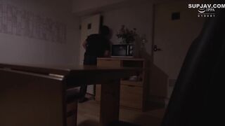 【モザイク破壊】HBAD-661 息子がこっそり匿っていた家出娘を息子にバレないようにやりまくった 日泉舞華