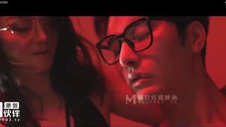 麻豆传媒DD003 蜕变序曲初识人间烟火我和老师的肉欲伦理纠缠 柯晓