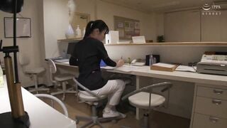 AKDL-101 【職場でヤレる女】 俺が教育係となった新卒の女の子 セフレ関係になり勤務中に中出しとごっくんさせた性交記録 看護師（22歳） しずかちゃん 杉咲しずか