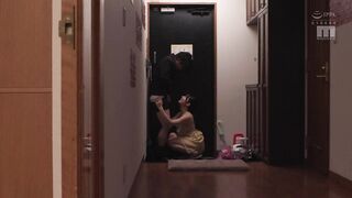 MNGS-071 「私は2番目でもイイですよ」妻子が実家帰省中に、乳デカ保母さんの誘いに負けて始まる仮ソメ同棲不倫中出し1週間 彩月七緒