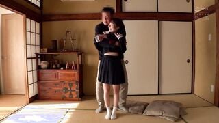 MUDR-381 性欲の溢れたエロ過ぎ制服美少女が汗だくになって男を貪る絶倫性交