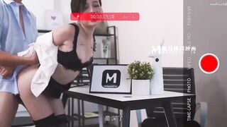 麻豆傳媒MD0130-2 性愛遊戲選單蜜蘇上司篇/ 選擇玩弄巨屌伺候傲嬌女主管