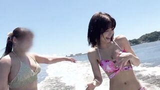 FC2-PPV-4916111 ①海でナンパした「清楚系」色白スレンダー女子大生（２０）の水着を脱がせたら陰毛わさわさの超卑猥なおまんこでした⇒中出し2回