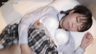 FC2-PPV-4921472 [Sin censura] Cuarto volumen de la serie de recogida del tío pervertido con creampie: Recoge a una linda chica como un ángel que se ve muy bien con un cosplay de uniforme y dale creampie.