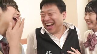 MVSD-385C 是資產家大叔就能幹！制服女大生爆買中出 茜遙香 皆月光