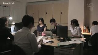 JUL-113C 公司聚會大家都喝醉後只剩下我和憧憬很久的人妻前輩OL優香姊獨處 大島優香