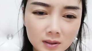 [Xian Qi Piao Piao] 最もコケティッシュな若い女性、美しい胸のペアは本当に中毒性のある、派手なセックスです