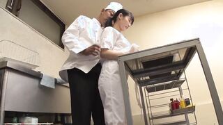 HUNTA-781 本日実習生として来て頂いたのは、「将来は接客の仕事がしたい」、「美味しい料理でお客さんを笑顔にしたい」という飲食店の仕事に従事するのが目標…