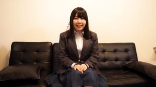 FC2-PPV-1742950 【初撮り/卒業記念】研究生にいそうな清純で未熟な〇8歳が生中出しされながら３発ごっくん　ごっくんサークル１１咲良