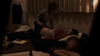 498DDH-010 【NTR】쭈쭉 큰 엉덩이&G유를 남자 친구의 눈앞에서 빼앗는다…