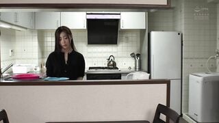 ADN-307 もうこれ以上、あなたのお父さんを裏切りたくないの… 夫の連れ子に犯●れ続けた妻の葛藤。 中野七緒