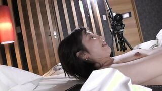 336KNB-156 「生活の足しに...」といって応募してきた超ドM奥様！旦那とは10年セックスレスだがセフレとは毎月かます清楚系ヤリマン熟女は言葉で責められ興奮し「恥