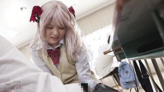 T28-583 Guía indecente de un maestro de ocultismo para el impertinente presidente del consejo estudiantil mediante el uso de una aplicación de invocación para poseer a Ro*succubus y hacerla obedecer a Yui Nagase.