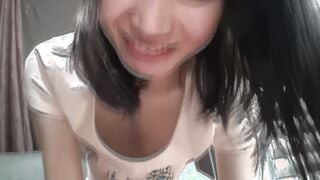 FC2-PPV-1927149 ※完全顔出し【武蔵〇美大JD（１９）】ヤリサー期待の１年生をハメ撮り。中出し種付け。※流出限定削除