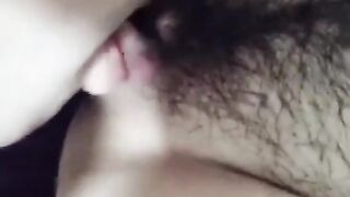 [Huaying Fairy 36e Liu Yan] 福利厚生ビデオ 24V が 1 つで、ふしだらな美女がマンコを舐められ、キュウリでオナニーし、指を挿入されてオーガズムに達し、潮吹きします。