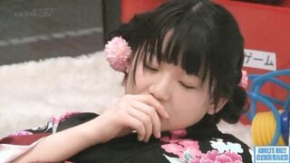 SDMU-525 魔鏡號慶祝大學畢業，還是朋友的男女生上車玩遊戲彼此互相第一次手淫燃燒青春回憶...