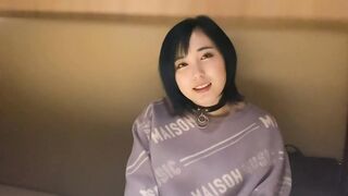 476MLA-044 100% Slut Amateur La fille excitée aux cheveux flashy et aux gros seins qui se promène dans la ville la nuit est une chienne polyvalente avec une barre basse pour l'érotisme ! Ayanami-chan et Nei-chan
