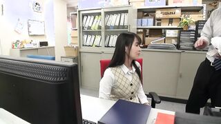 039GUN-855 セーラー服熟女失禁羞恥 北川礼子