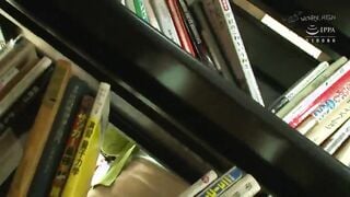 [116SHH-023] 図書館で声も出せず糸引くほど愛液が溢れ出す敏感娘 ノーブラ羞恥で興奮した巨乳司書