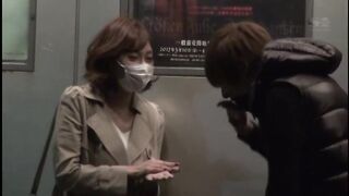 SNIS-928 陷入三角關係！小開跟藝人你選誰？明日花的自拍性愛影片流出曝光！