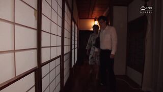 HBAD-570 近所で噂の巨乳ヤリマン過ぎるお姉さん 谷あずさ