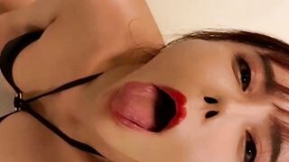 Xiuren.com 최고의 인터넷 연예인 모델 여신 [Ai Xiaoqing] 독점 자체 구매 대규모 매력적인 개인 사진, 충격적인 알몸, 욕망에 갇힌 혀 핥기