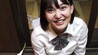 FC2-PPV-2448228 オリジナル個人撮影♥19歳女子大生♥3か月前に来ていた地元制服で来てくれたミホさん。自由奔放な性格からえっちモードに・・・。【レビュー特典