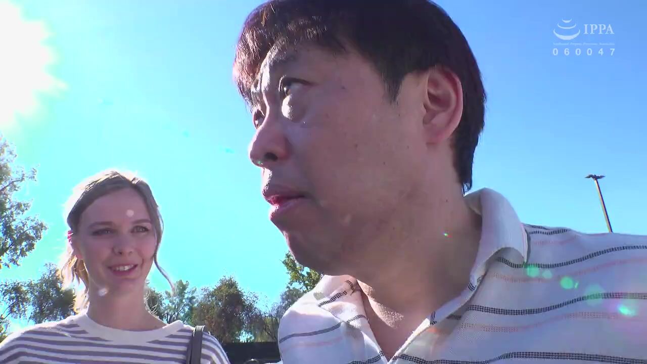 HIKR-208  ฉันพยายามเจรจากับหญิงสาวสวยที่แต่งงานแล้วที่ฉันไปรับที่ซูเปอร์มาร์เก็ตในลอสแองเจลิสเพื่อดูว่าฉันจะไปได้ไกลแค่ไหน,  และฉันก็ลงเอยด้วยการแตกในเธอด้วยซ้ำ! - สเตลล่า (27)