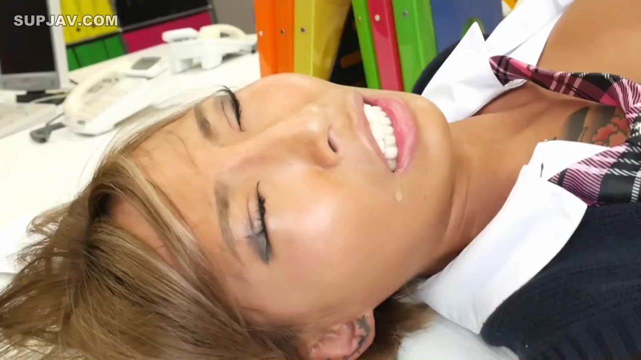 AV飯島くうが刺青 モザイク破壊】UMSO-072 刺青JKを女性用バイアグラを使って淫乱覚醒させ従順ドM調教したら本当に更生できるのか徹底検証してみる教育委員会！  飯島くうが