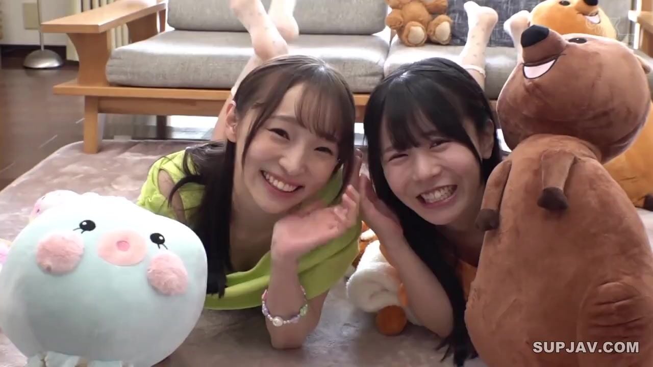 友達二人でセンズリ鑑賞 無修正 