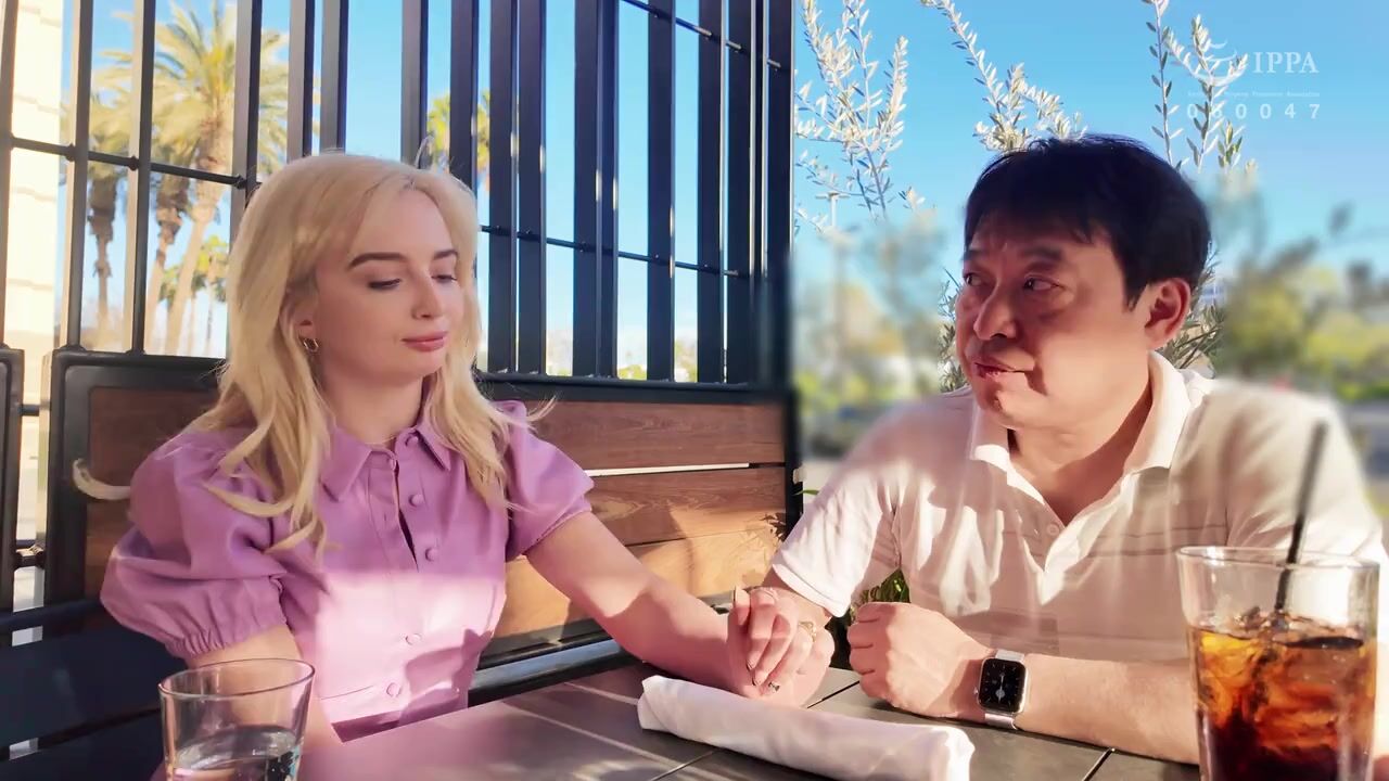 Hikr-236 Một người vợ nổi tiếng xinh đẹp sống ở Los Angeles, người mà cô đã  gặp trên một ứng dụng phù hợp, bất ngờ xuất hiện trong một AV! ? Lexie (26)